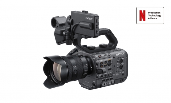 ILME-FX6,Cinema Line 全片幅摄像机，具备高速混合和实时眼控对焦功能、4K (QFHD) 高帧频 120fps、15+ 级动态范围和 S-Cinetone™ 色彩学