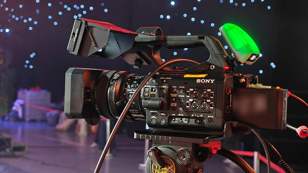 【PXW-Z380安装于摇臂之上】