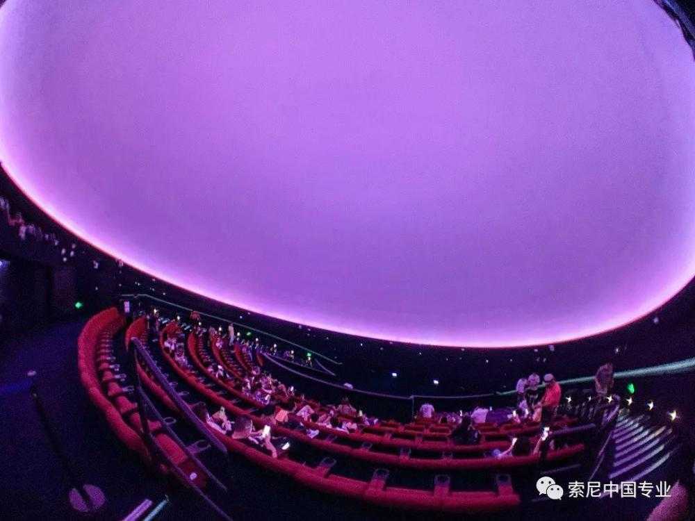 将浩瀚苍穹尽收眼中，探访上海天文馆8K球幕影院