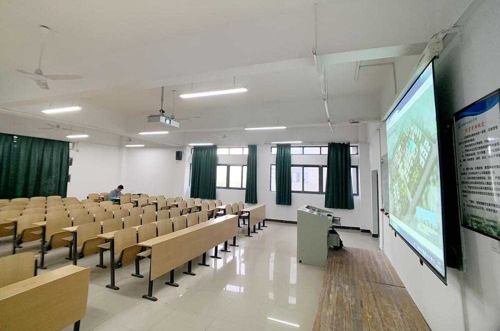 探访华东师范大学
