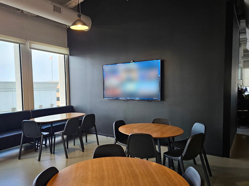 零售商显案例——上海淮海路索尼直营店