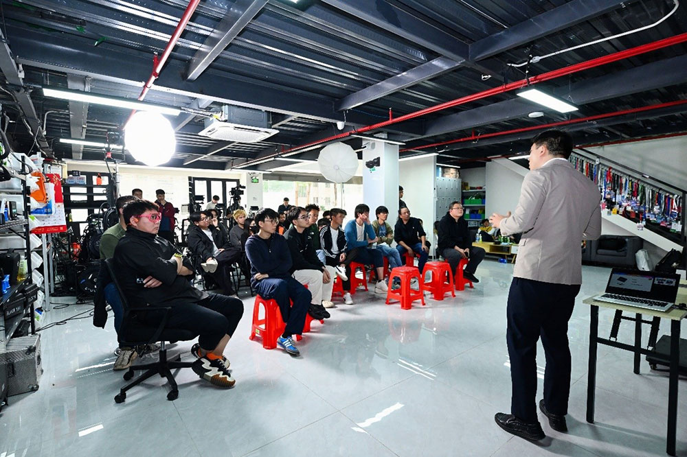 索尼家用投影P7