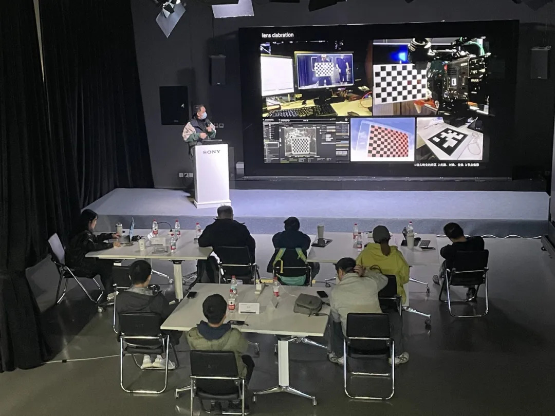 索尼家用投影P7