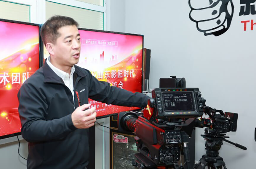 索尼家用投影P7