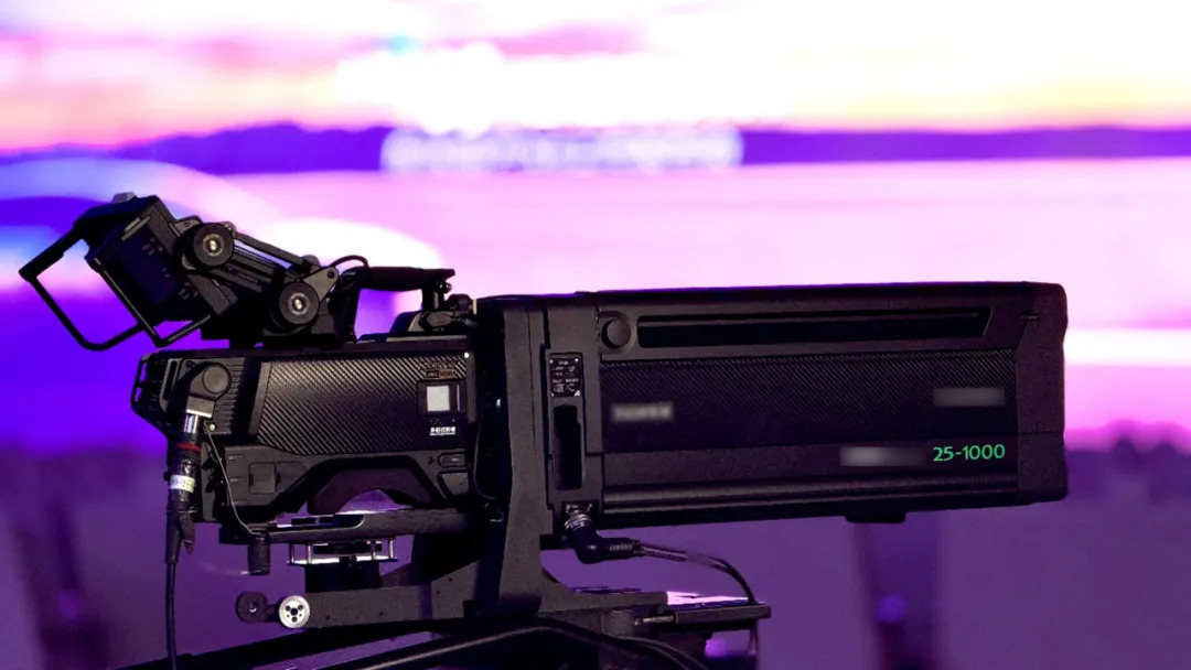 索尼家用投影P7