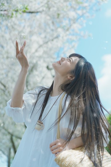 现场感·本来生动