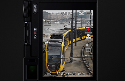 索尼黑卡全画幅旗舰RX1R III