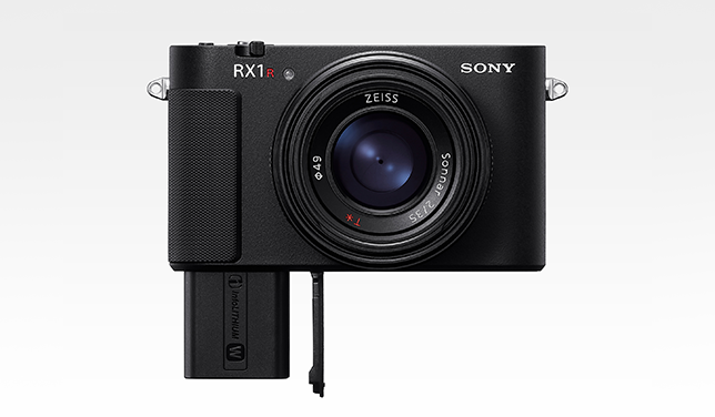 索尼黑卡全画幅旗舰RX1R III