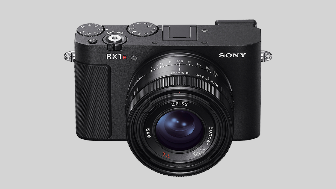 索尼黑卡全画幅旗舰RX1R III