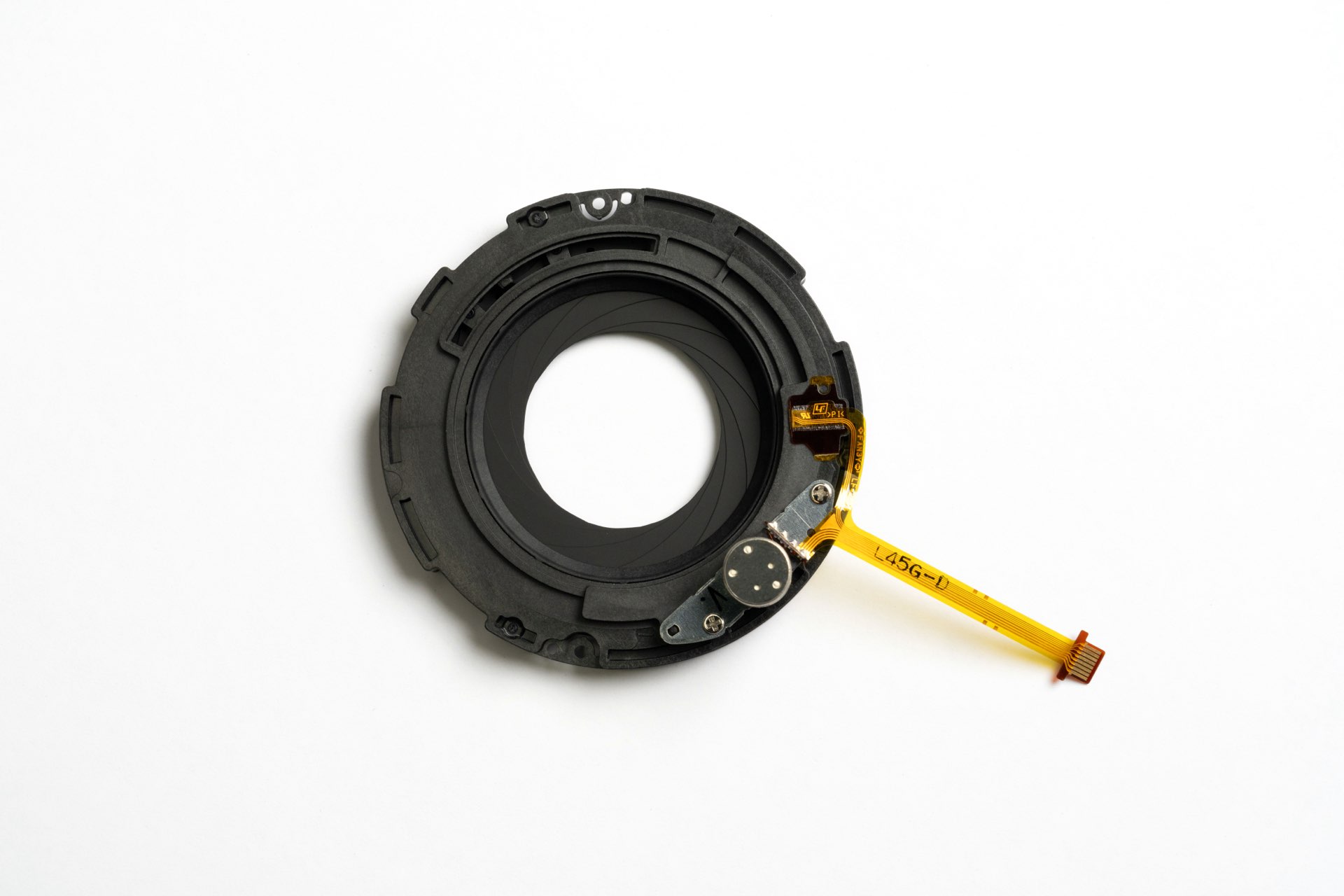 深入探秘超三元 FE 28-70mm F2 GM 镜头