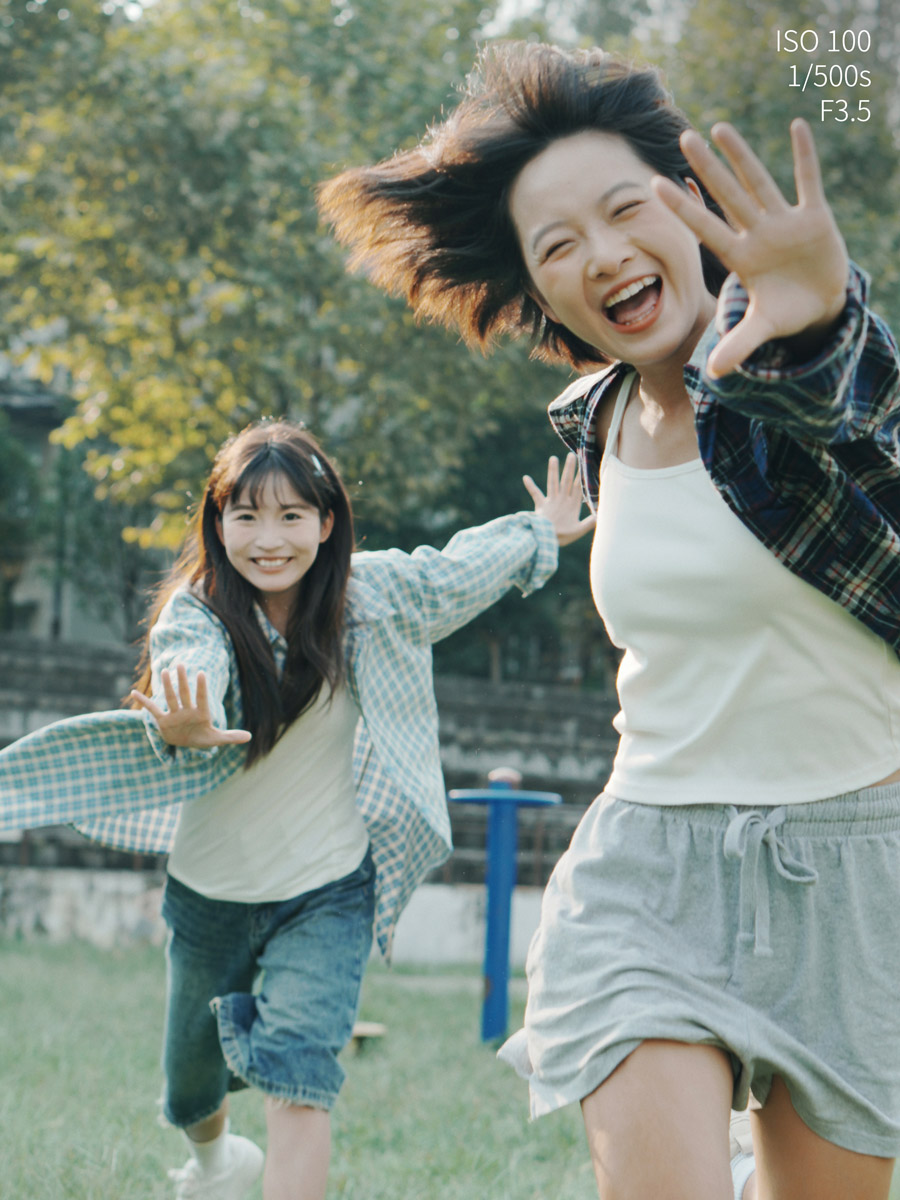 SEL50F18清新感人像